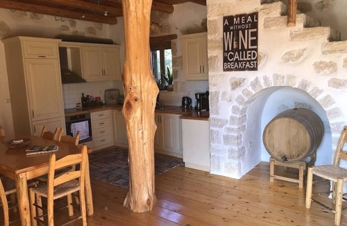 Melidoni House | Villa Ariadne - Stylish vacation home with all amenities