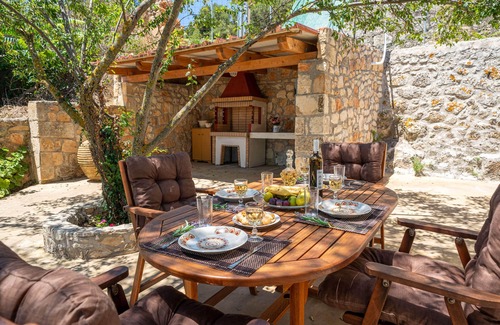 Paliki Villa | Villa Arietta (sleeps up to 5)
