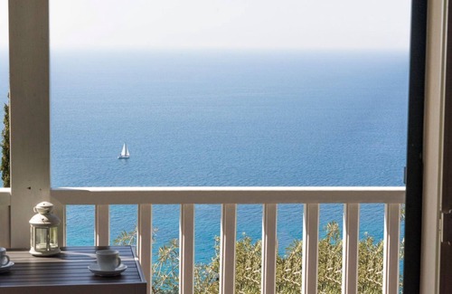 Agios Nikitas Villa | Villa Arithmos - Three Bedroom Villa, Sleeps 6