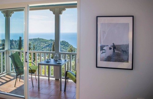 Agios Nikitas Villa | Villa Arithmos - Three Bedroom Villa, Sleeps 6