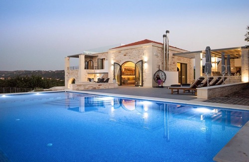 Douliana Villa | Villa Armenoi - Three Bedroom Villa, Sleeps 6