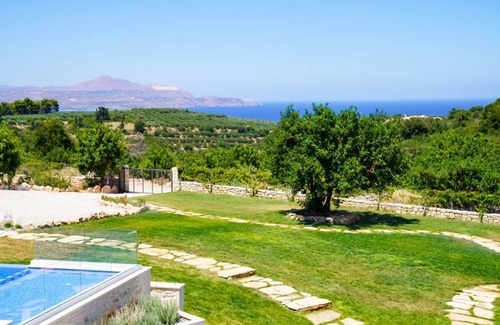 Douliana Villa | Villa Armenoi - Three Bedroom Villa, Sleeps 6