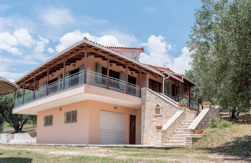 Kanali Villa | Villa Artjeta: Overlooking the sea and surrounded by numerous olive trees