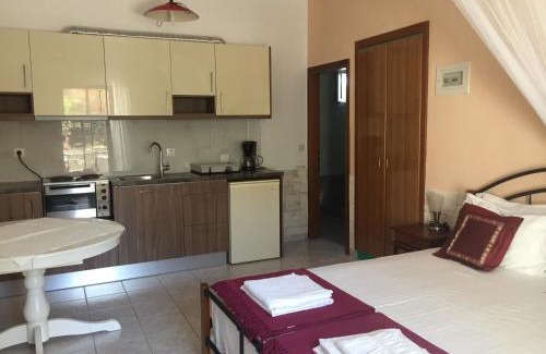 Metamorfosi Resort | Villa Askamnia and Suites