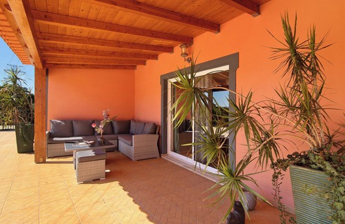 Tunes Villa | Villa "At-tunis" with Private Mini Pool, Private Terrace & Wi-Fi