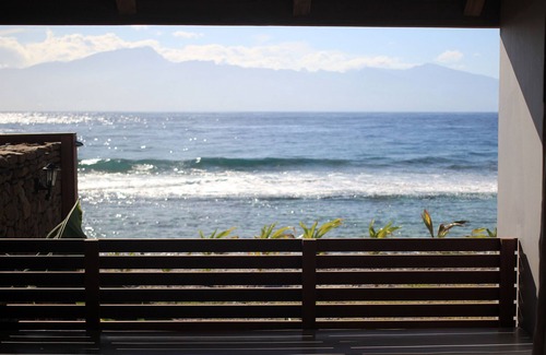 Teavaro Villa | VILLA ATAU SEASIDE MOOREA LODGE