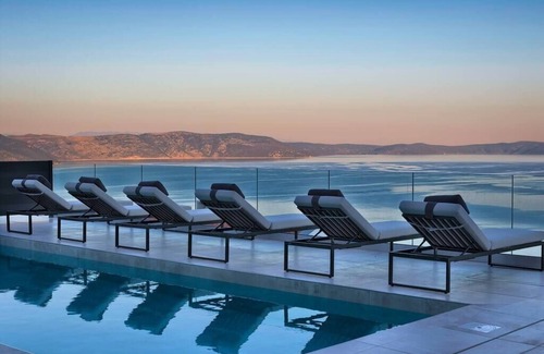 Ripenda Kosi Villa | Villa Ateneum with sea view, jacuzzi&infinity pool