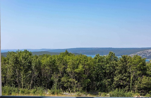 Diminici Villa | Villa Aurora Summary: