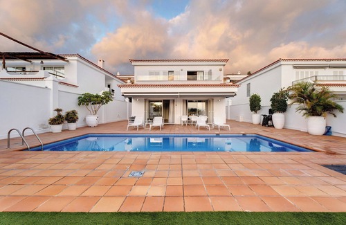 Puerto de Santiago Villa | Villa "Aurora Playa La Arena" with Sea View, Private Heated Pool & Wi-Fi