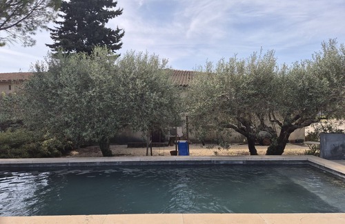 Domazan House | Villa Avec Piscine Dans un Domaine Viticole