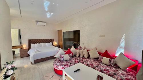 Aghouatim Villa | Villa avec piscine et jardin privée à Marrakech