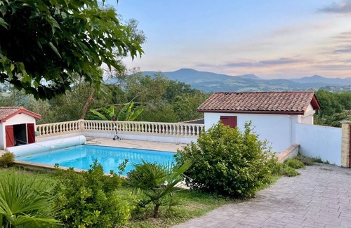 Hasparren House | Villa Avec vue Imprenable sur le Pays Basque
