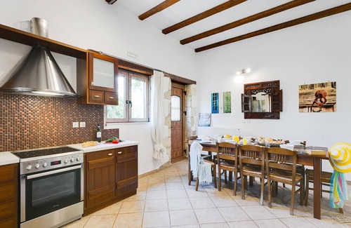 Asprouliani Villa | Villa Avra by Villa Plus