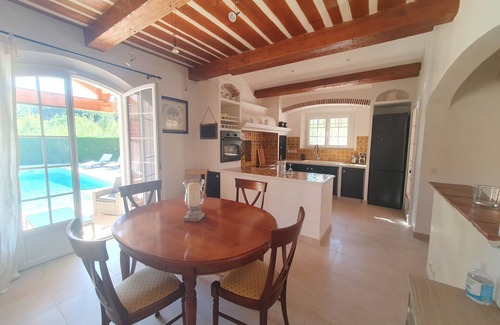 Puget-sur-Argens Villa | Villa B.Real Provencal charm at the foot of the vineyards