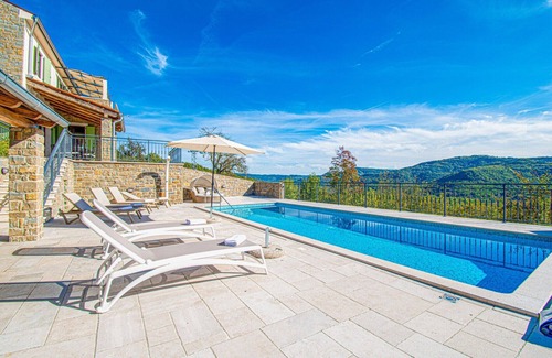 Bartolici Villa | Villa Banic Motovun by Istrabook