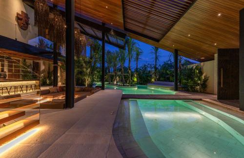 Umalas Villa | Villa Baratega - Dreamy Urban Tropical 6BR Villa for Large Group