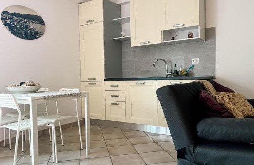 San Fermo della Battaglia Apartment | VILLA BELVEDERE studio flat