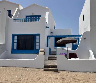 Caleta de Famara House | Villa Beachfront Famara