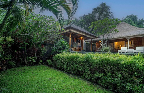 Sambahan Villa | Villa Bedauh Ubud