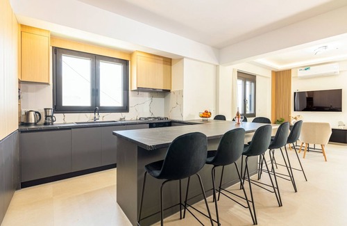 Gouvai Apartment | Villa Bella with Jacuzzi