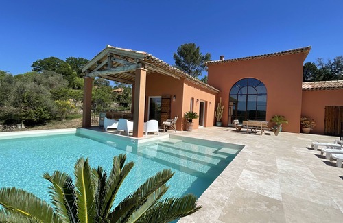 Lorgues House | Villa BELLAZUR Lorgues Provence 10 people swimming pool large Spaces.