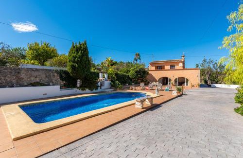 Paratella Villa | Villa Benimarco - PlusHolidays