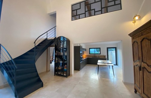 Paradou House | Villa Betty , Charmante Maison Neuve de Style Provençal Dans les Alpilles