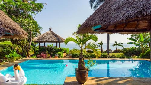 Lokapaksa Villa | Villa Bidadari - Bali Sea Villas Beachfront and private pool