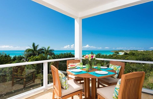 Ocean Point Villa | Villa Blanca, Amazing Ocean Views and steps to Taylor Bay Beach!