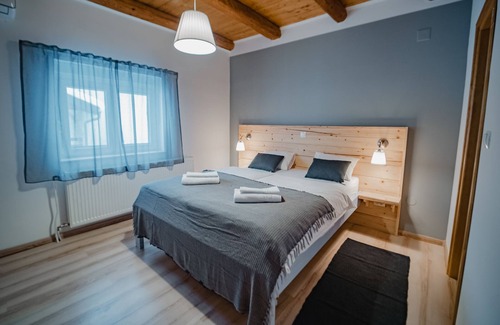 Plaski House | Villa Blue