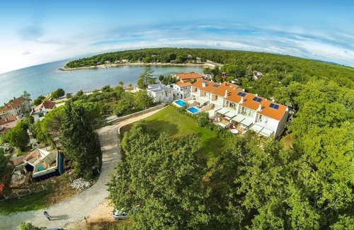 Krizine Villa | Villa Bobos place 1 with Jacuzzi and Sauna 46D