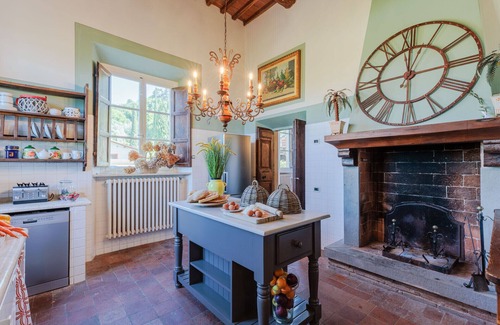 Lucca Villa | VILLA BORBONE in Pieve Santo Stefano, a Luxury Renaissance Panoramic 9 Bedrooms Retreat Villa with Private Pool