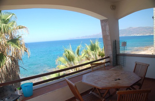 Tresnuraghes Apartment | Villa Bosa, Waterfront apartment in Bosa area. Beach at 10 meters. WI