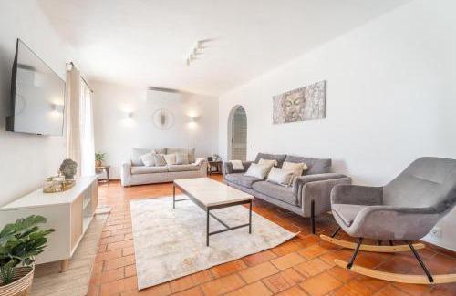 Aldeia do Golfe Villa | Villa Bougainvilla - Vilamoura - Pool - Free wifi - Air con