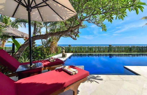 Dencarik Villa | Villa Branie - Beach front Private Villa in North Bali