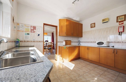 Vale de Centianes Villa | Villa Brisa do Mar with Sea View, Pool, Garden & Wi-Fi