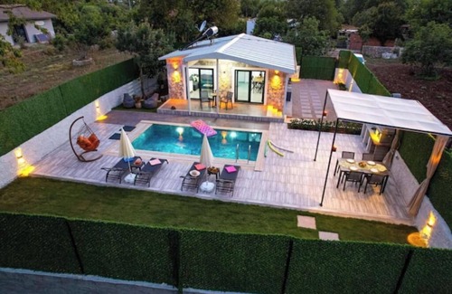 Fethiye Apartment | Villa Bunny-Private Pool & Large Garden in Kayaköy