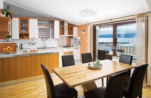 Dugi Rat Villa | Villa by the sea (170 m)fully air-conditioned with panoramic view, heated pool