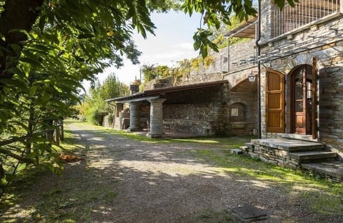 Montignoso Villa | Villa Cà Di Negrè Comfortable holiday residence