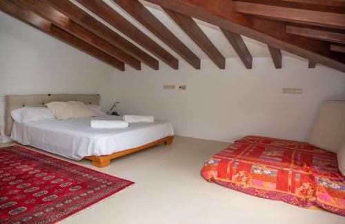 Esporles Villa | Villa 'Ca Na Rubí' with Mountain View, Wi-Fi and Air Conditioning