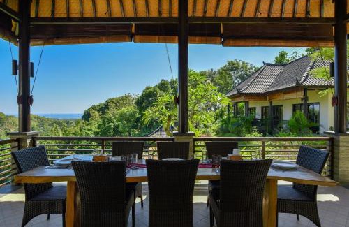 Tukad Mungga Villa | VILLA CAHAYA Perfectly formed by the natural surrounding and Balinese hospitality