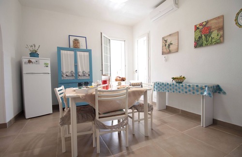 Noto Apartment | VILLA CALABERNARDO Apartment Turtledove Garden View 50 METERS FROM THE SEA