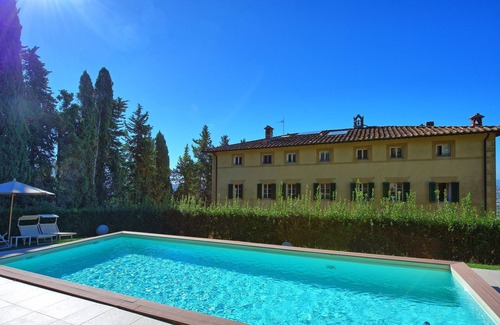Santa Lucia Villa | Villa Camaiore - Luxury Villa Rental with swimming pool in Versilia, Tuscany