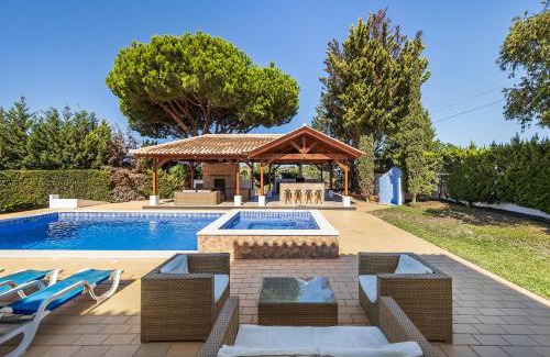 Mosqueira Villa | Villa Cambria by OCvillas