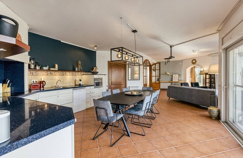 Torroella de Fluvia Villa | Villa 'Can Miquel' with Private Pool, Wi-Fi and Air Conditioning