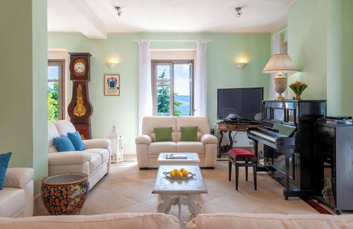 Serravalle di Chienti Villa | Villa Cappelletti 16+2, Emma Villas
