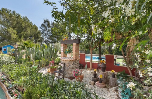 Cieza Villa | Villa 'Capricho' with Mountain View, Wi-Fi and Air Conditioning