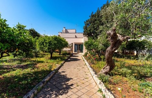 Sannicola Villa | Villa 'Caputo' with Private Garden