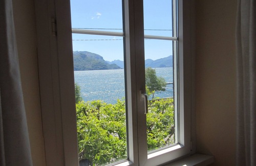 Santa Maria - Rezzonico Villa | Villa Carluccia in front of the Como Lake.
