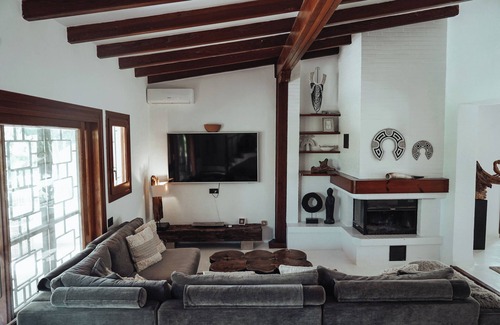 Sant Rafael de Sa Creu Villa | Villa 'Carol' with Private Pool, Wi-Fi and Air Conditioning